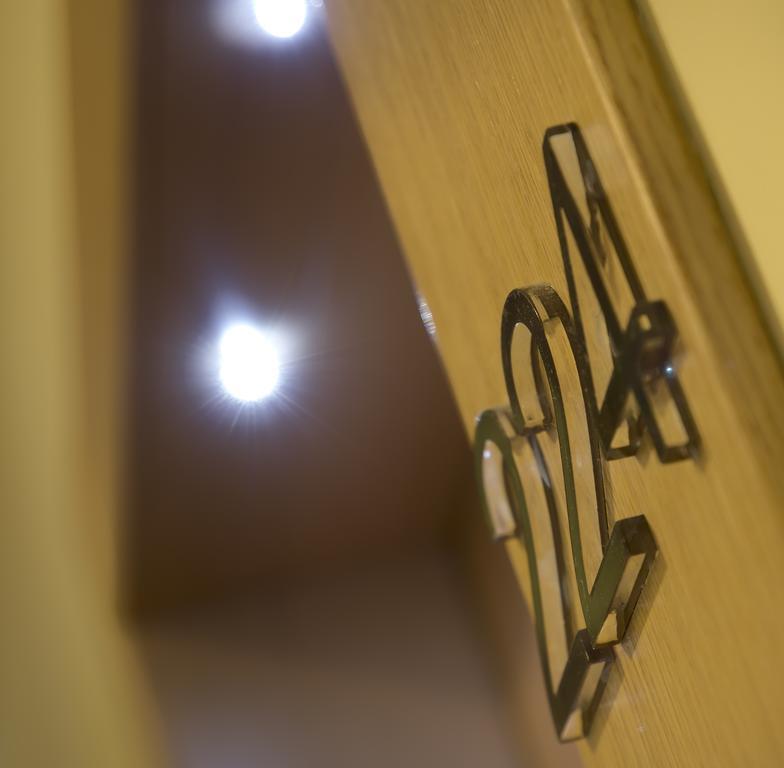 Acasamia Welchome Hotel Римини Экстерьер фото